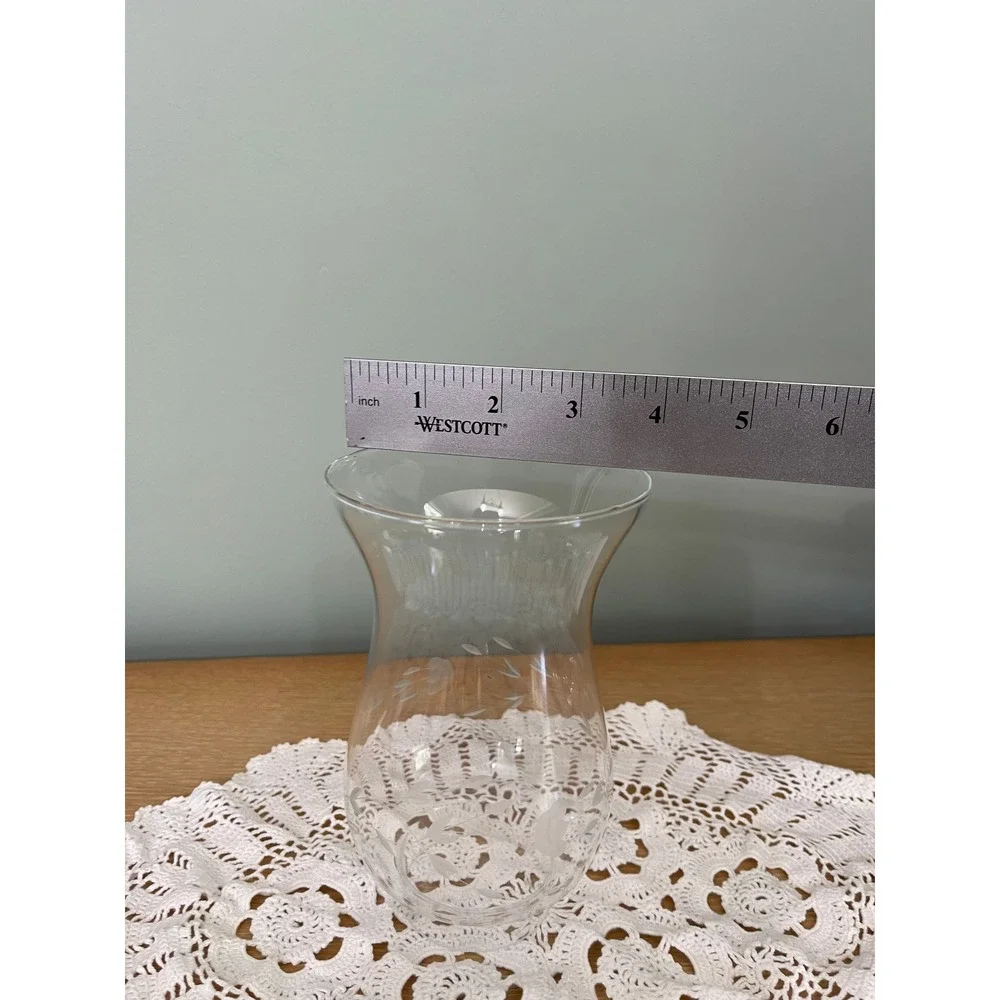 Vintage Princess House Etched Floral & leaf hurricane shade 1970s